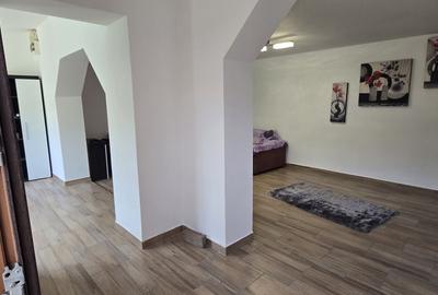 Casă cu 4 camere cu Teren 2365 Mp în Tărtășești