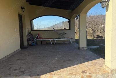 Casă cu Teren 1400 Mp în Hădăreni - 1