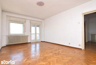 Apartament cu 4 camere decomandat în Centrul Civic - 2