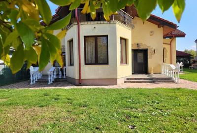 Casă cu 6 camere cu Teren 935 Mp în Snagov