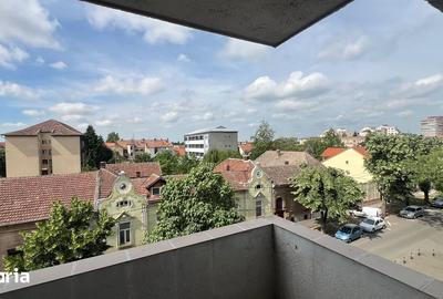 Apartament cu 3 camere decomandat în Intim - 7