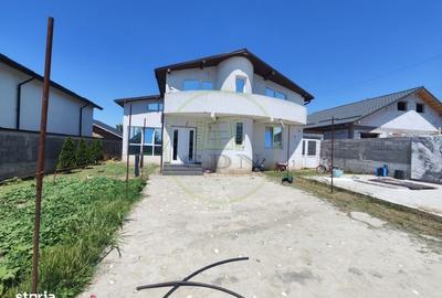 Casă cu 4 camere în Făcăi