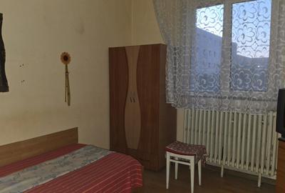 Garsonieră semidecomandată, mobilată în Tractorul - 1
