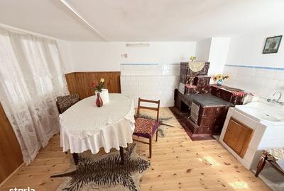 Casă cu 4 camere în Secăria