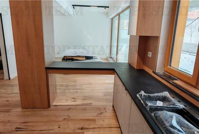 Apartament cu 3 camere în Grivița