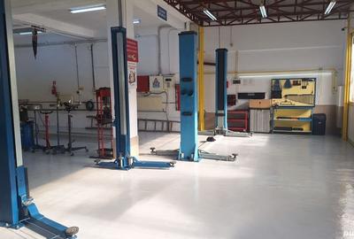 Spațiu comercial, de 200 mp, în Central - 3