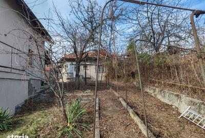 Casă cu 2 camere cu Teren 1343 Mp în Cornu