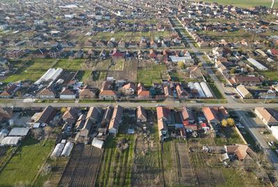 Teren de 1680 mp, în Central - 7