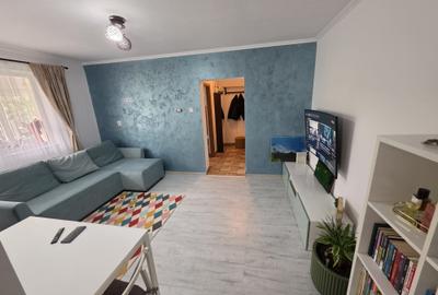 Apartament cu 2 camere semidecomandat în Aleea Trandafirilor