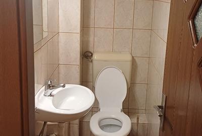 Apartament cu 3 camere decomandat în Răcădău - 1