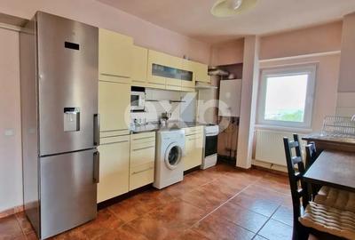 Apartament cu 3 camere semidecomandat, mobilat în Zorilor