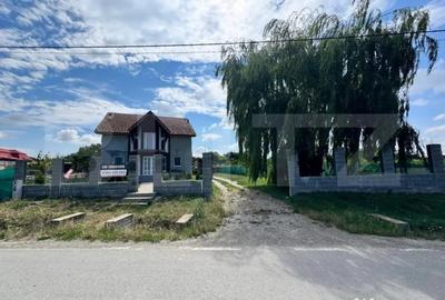 Casă cu 3 camere cu Teren 800 Mp în Central