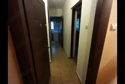 Garsonieră decomandată în Sud - 12