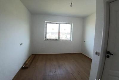 Casă cu 4 camere cu Teren 350 Mp în Șcheia - 3