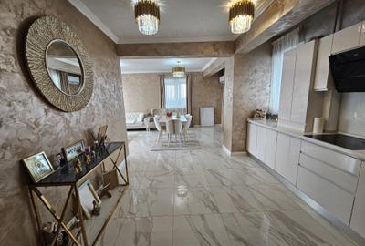 Apartament cu 3 camere semidecomandat în Central