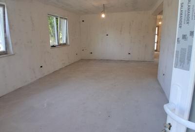 Casă cu 3 camere în Gruiu - 3