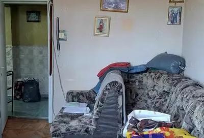 Apartament cu 3 camere semidecomandat în Central - 2