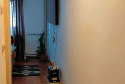 Apartament cu 2 camere decomandat în 9 Mai