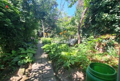 Apartament cu 4 camere nedecomandat în Eminescu
