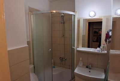 Garsonieră decomandată în Central - 3