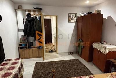 Garsonieră decomandată în Micro 14 - 2