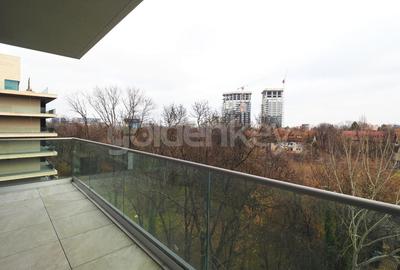 Apartament cu 3 camere decomandat în Floreasca