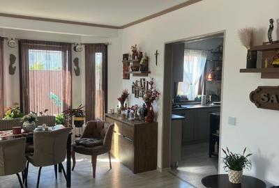 Casă individuală cu 5 camere cu Canalizare în Stupini - 12