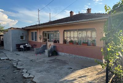 Teren de 1047 mp, în Ștefăneștii de Sus - 2
