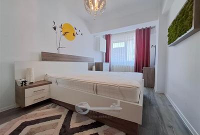 Apartament cu 3 camere decomandat, mobilat în Galata