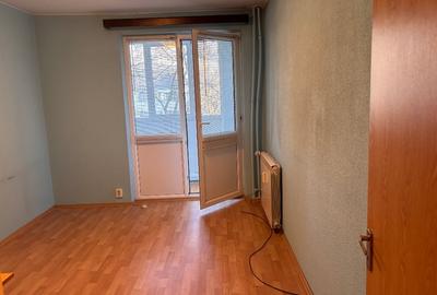 Apartament cu 3 camere semidecomandat în Gorjului - 9