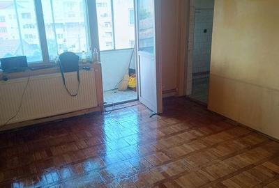 Garsonieră semidecomandată în Girocului - 1