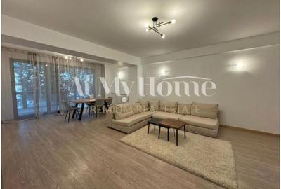 Apartament cu 3 camere decomandat, mobilat în Central
