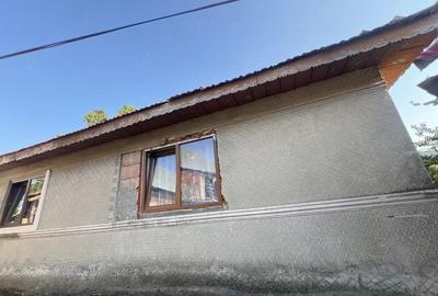 Casă cu Teren 1700 Mp în Central