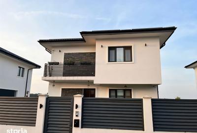 Casă cu 4 camere cu Teren 325 Mp în Central