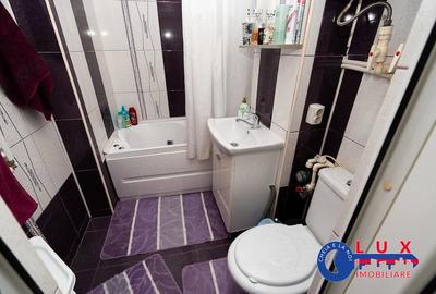 Apartament cu 3 camere decomandat în Babadag