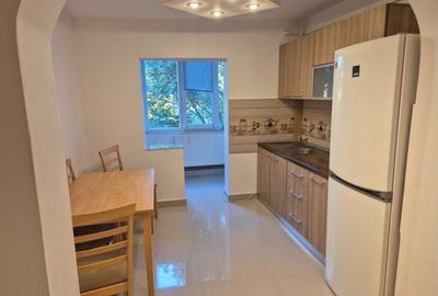 Apartament cu 2 camere decomandat, mobilat în Girocului