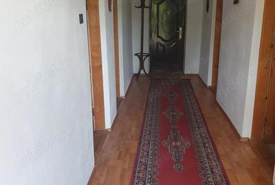 Casă cu 5 camere cu Teren 3000 Mp în Butoiești - 1