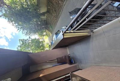 Garsonieră decomandată în Între Lacuri - 9