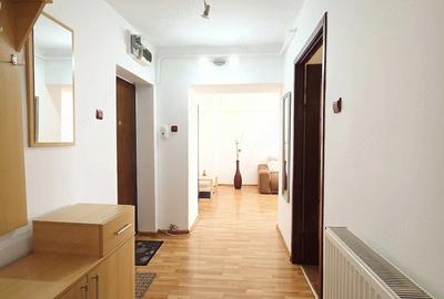 Apartament cu 2 camere decomandat în Mazepa 2