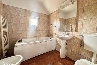 Casă cu 8 camere cu Teren 500 Mp în Iris