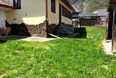 Casă cu 3 camere în Cotumba