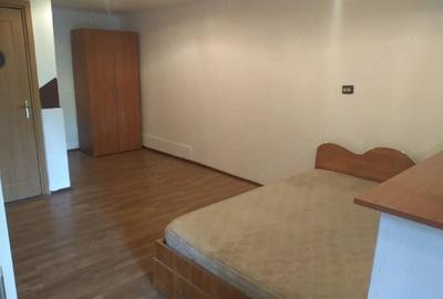 Garsonieră decomandată în Fundeni