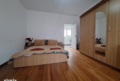Casă cu 4 camere cu Teren 740 Mp în Giarmata