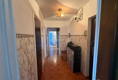 Apartament cu 3 camere decomandat în Tineretului - 10