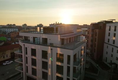Apartament cu 2 camere semidecomandat în Cetății