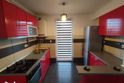 Apartament cu 3 camere semidecomandat în Becaș