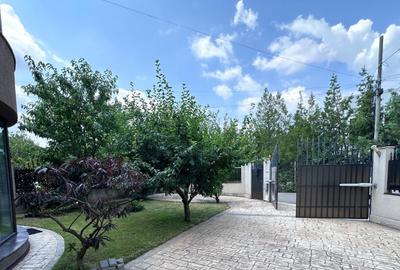 Casă cu 7 camere cu Garaj în Nord