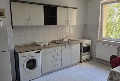 Apartament cu 2 camere, mobilat în Central