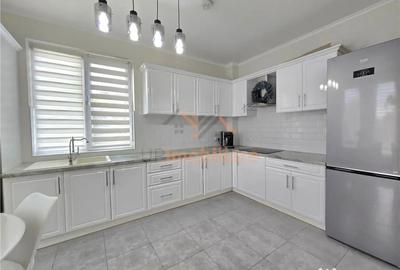 Casă cu 5 camere cu Teren 507 Mp în Sânmartin