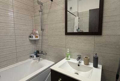 Apartament cu 2 camere decomandat în Drumul Taberei